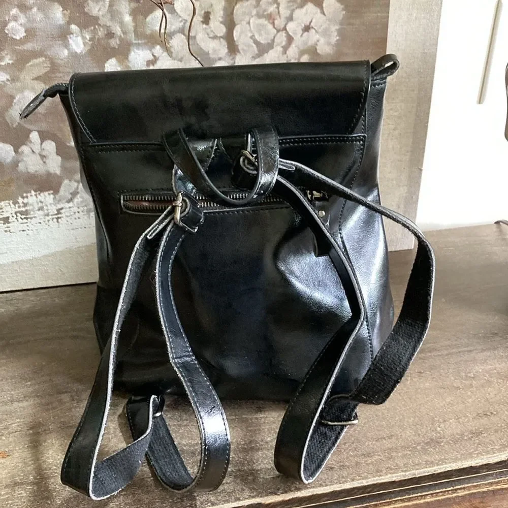 Heshe Black Leather Backpack Flap Closure‎ Classic Daypack Travel